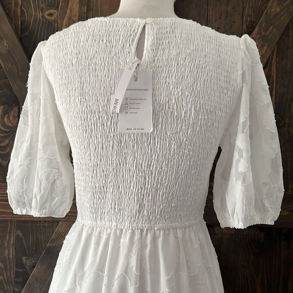 ZESICA FLORAL LACE FLOWY SHORT SLEEVE SMOCKED MIDI DRESS - Picture 10 of 16